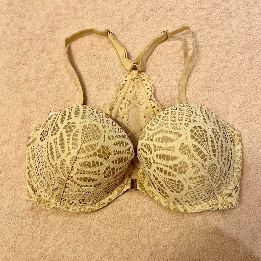 Victoria’s Secret Dream Angels lined demi